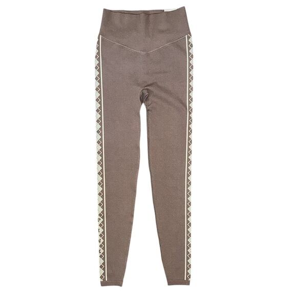 NWT Victoria's Secret Pink Winter Seamless Classic Leggings Iced Coffee Small - Picture 1 of 8